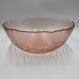 Vintage Pink Glass Arcoroc France Serving Fruit Centerpiece Bowl Floral Pattern